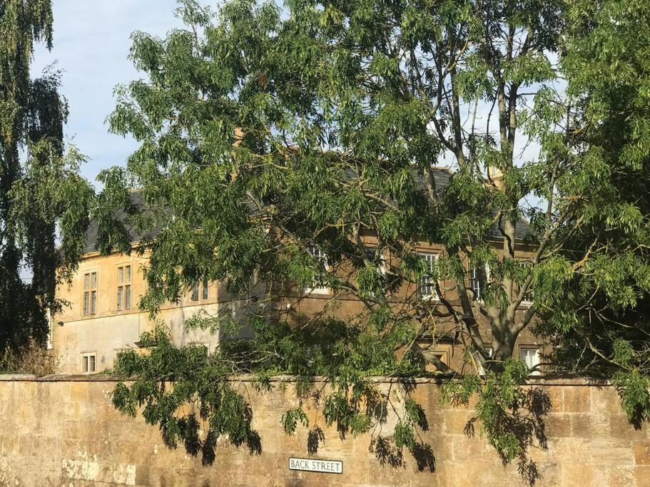 Escape To Ash House 18Th Century Manor In Somerset Martock Εξωτερικό φωτογραφία